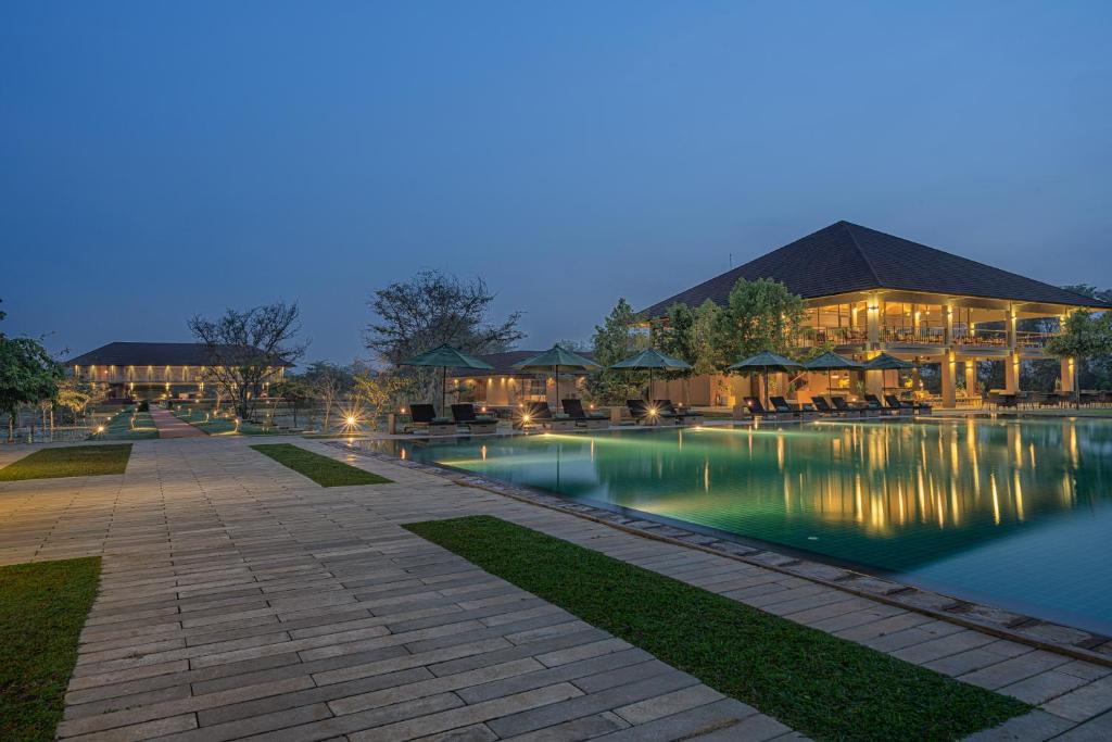 Water Garden Sigiriya - 30 Chic Designed Private Villas Overlooking Sigiriya