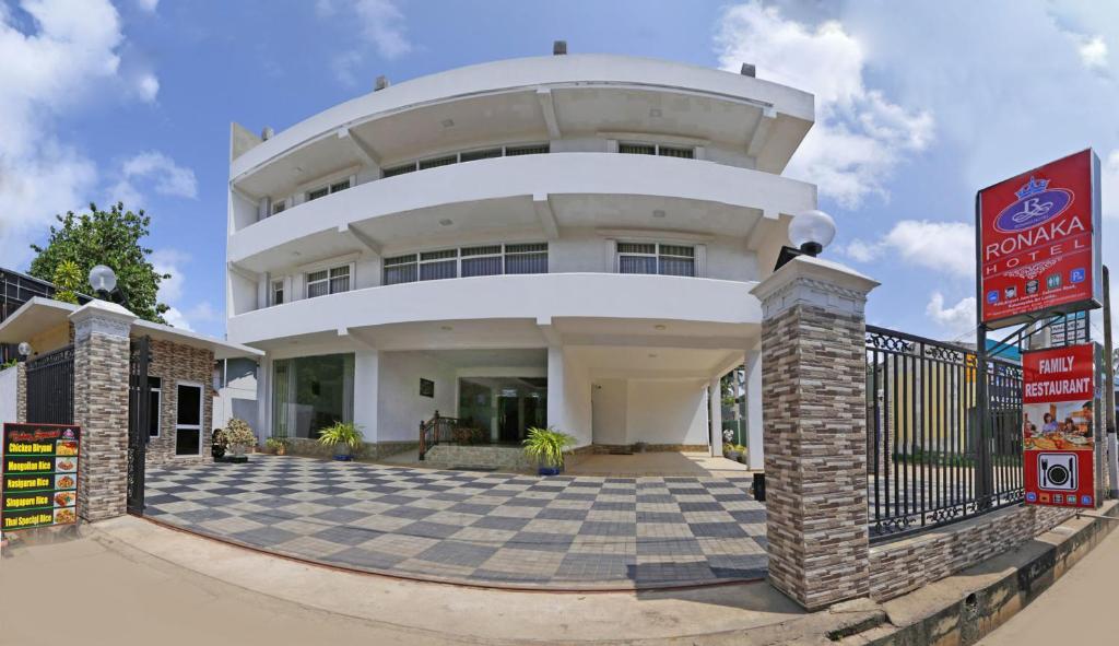 Ronaka Airport Transit Hotel