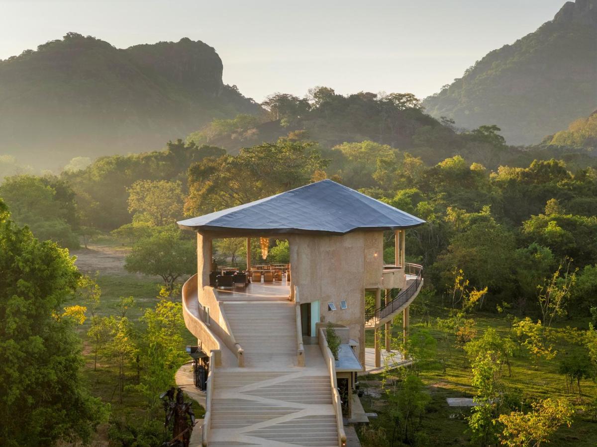 AARAWILD Luxury Villas Sigiriya – Pool & Water Park